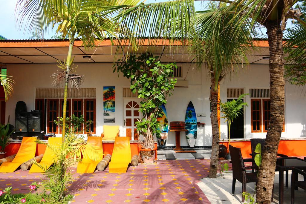 Natural Surf House Vandrehjem Himmafushi Eksteriør billede